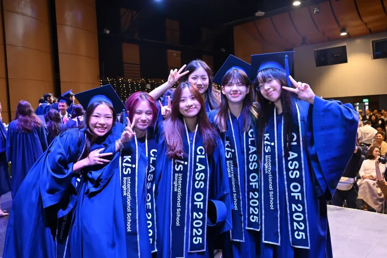 Grad Image description